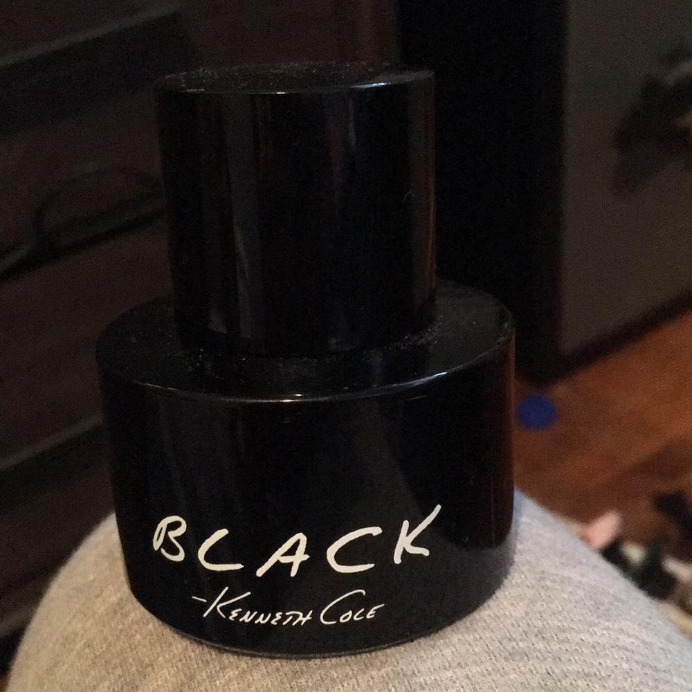 Kenneth Cole Black